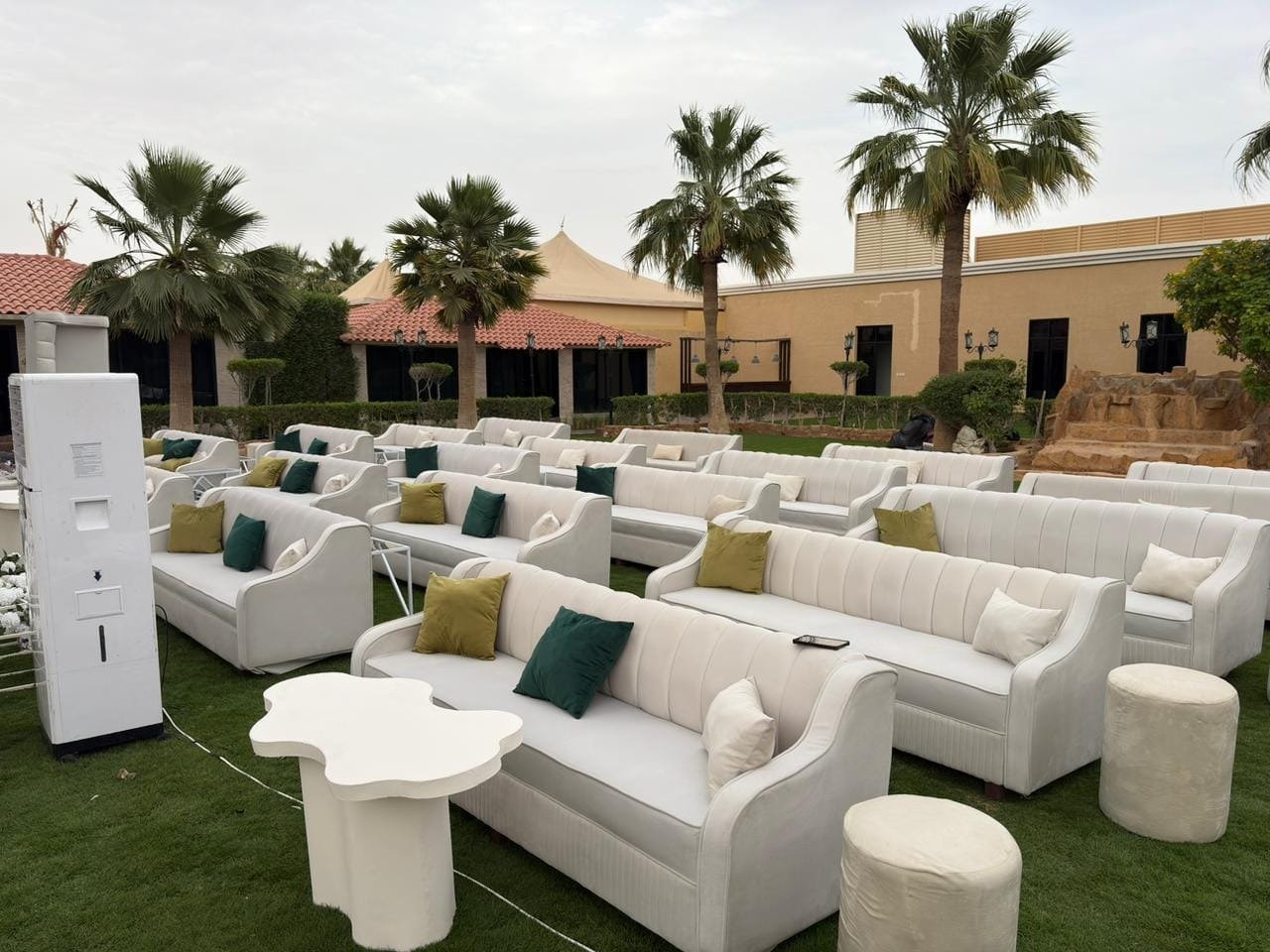 Luxury Outdoor Garden Setup