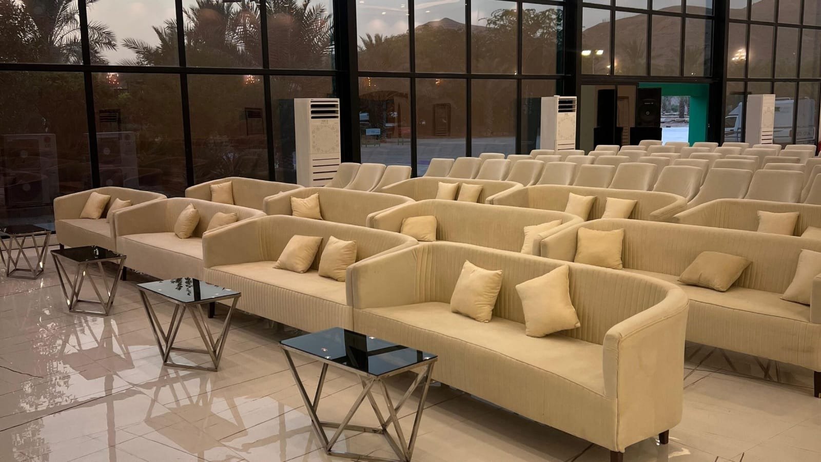 VIP Conference & Summit Hall Seating